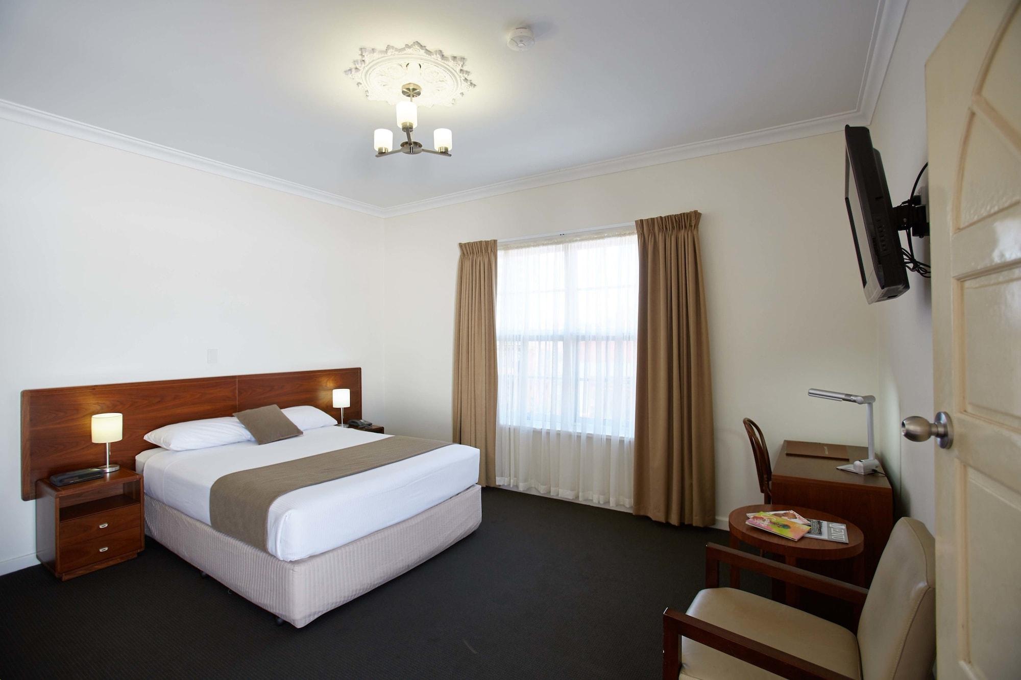 The Rose Hotel & Motel بنبري المظهر الخارجي الصورة