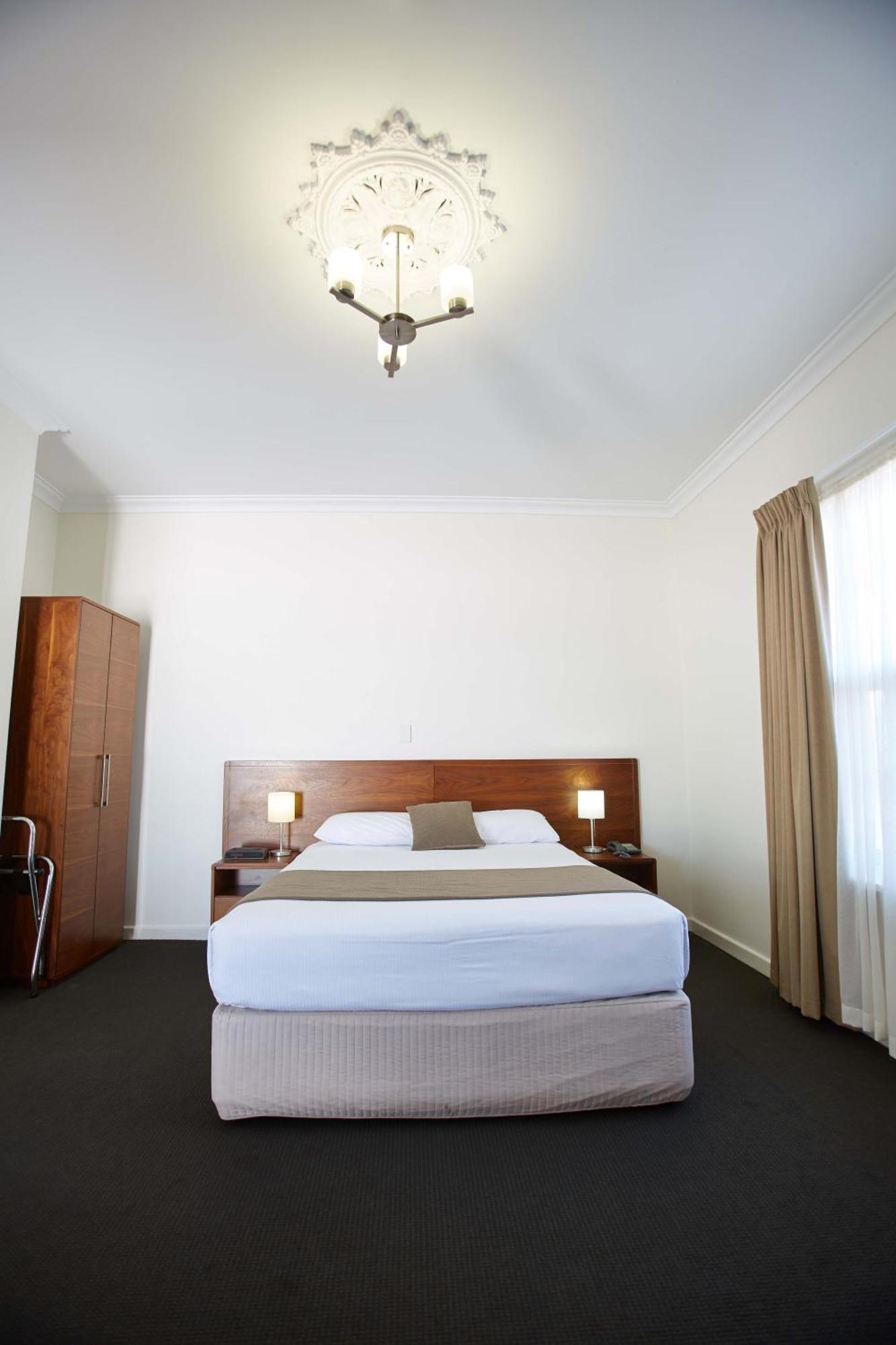 The Rose Hotel & Motel بنبري الغرفة الصورة